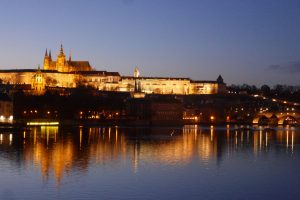 Prag: Blick über die Moldau zur Burg. Foto: Ulrich Horb